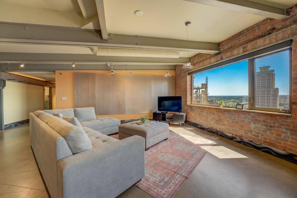 1600 Kcm Penthouse Apartment Cleveland Exterior foto